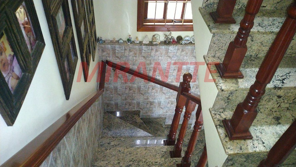 Sobrado de 200m² com 4 quartos em Vila Isolina Mazzei