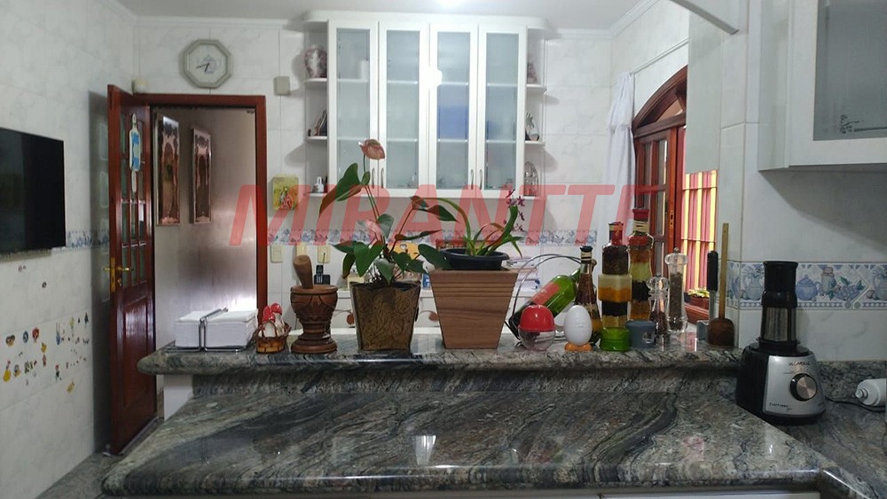 Sobrado de 200m² com 4 quartos em Vila Isolina Mazzei