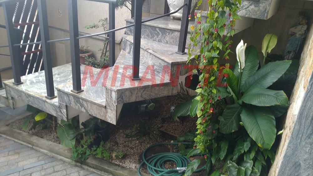 Sobrado de 200m² com 4 quartos em Vila Isolina Mazzei