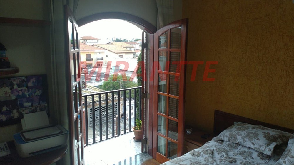 Sobrado de 200m² com 4 quartos em Vila Isolina Mazzei