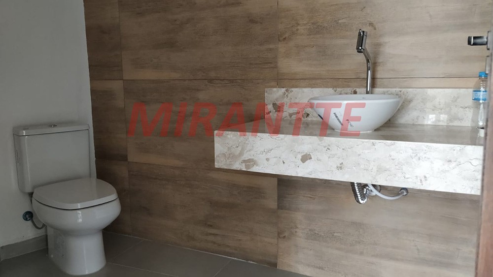 Sobrado de 265m² com 4 quartos em Horto Florestal