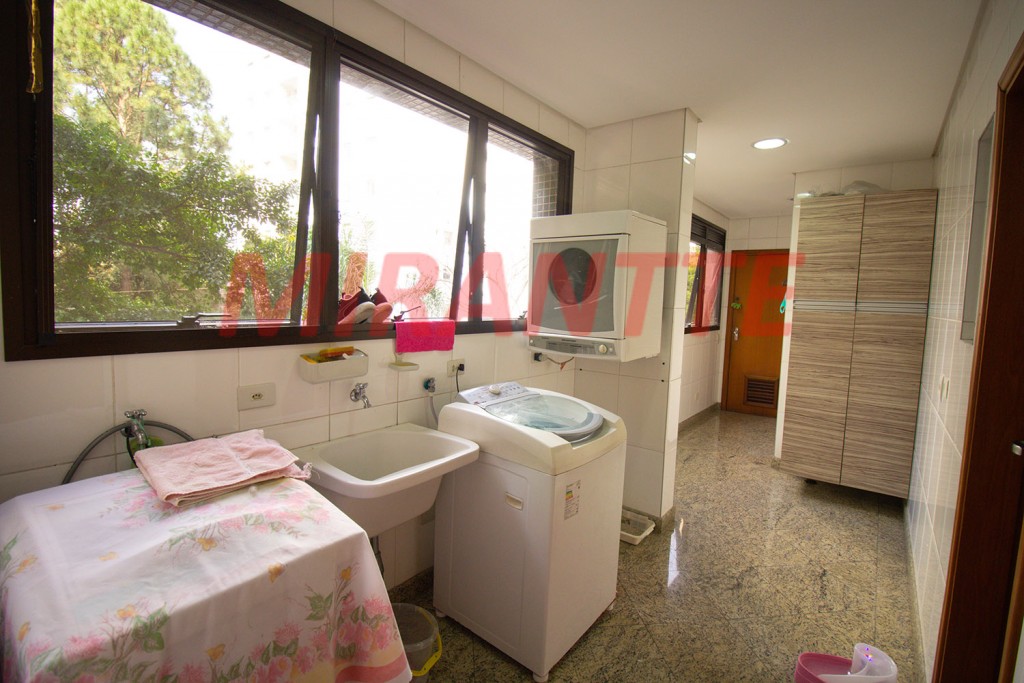 Apartamento de 360m² com 4 quartos em Jardim São Bento