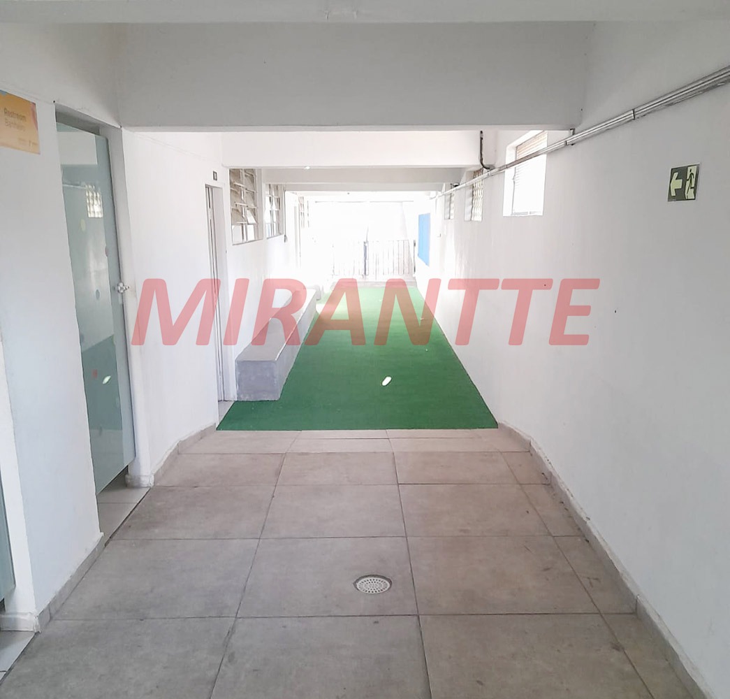 Comercial de 1100m² em Santana