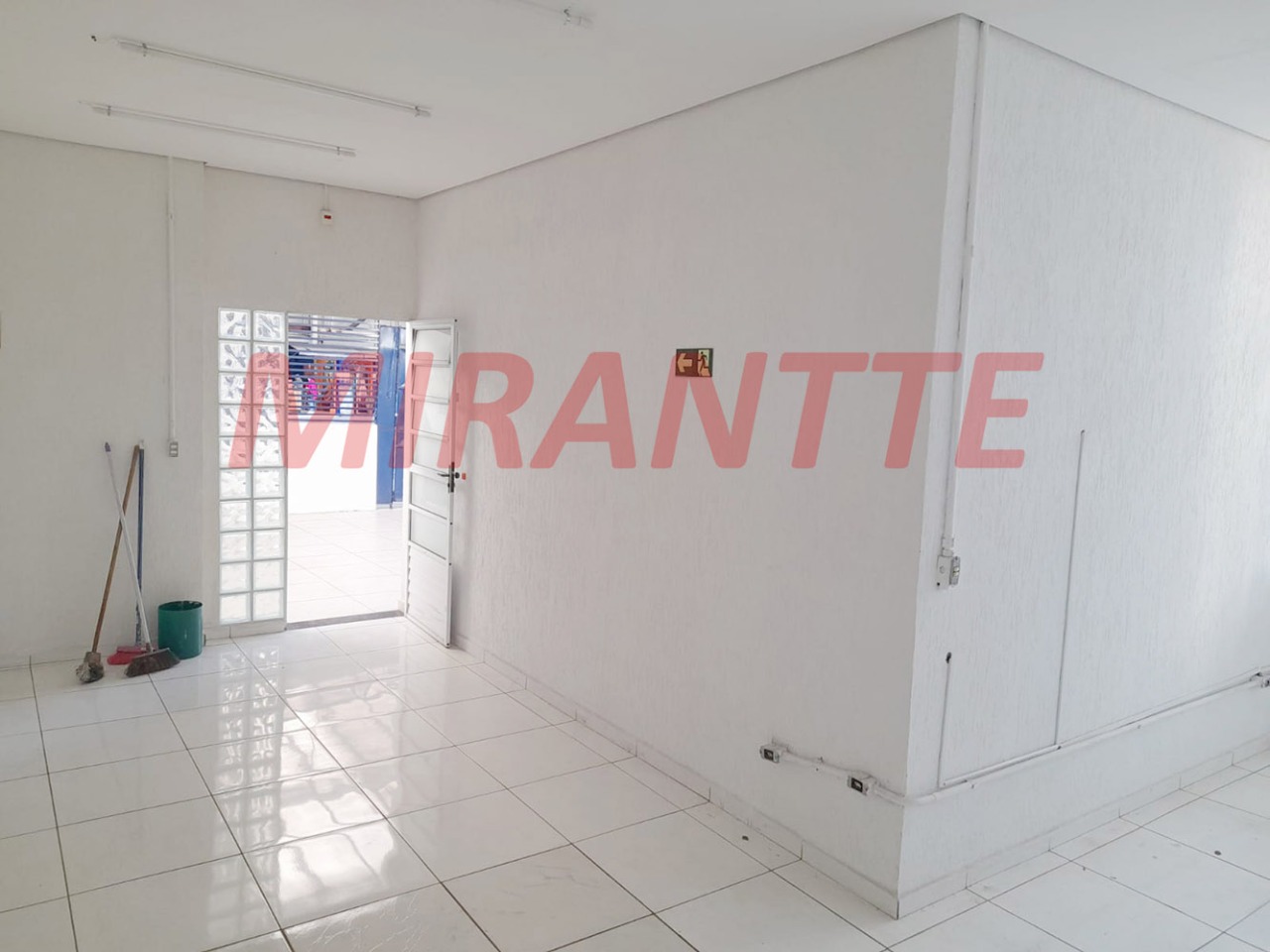 Comercial de 1100m² em Santana
