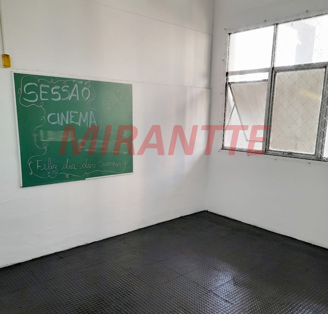 Comercial de 1100m² em Santana