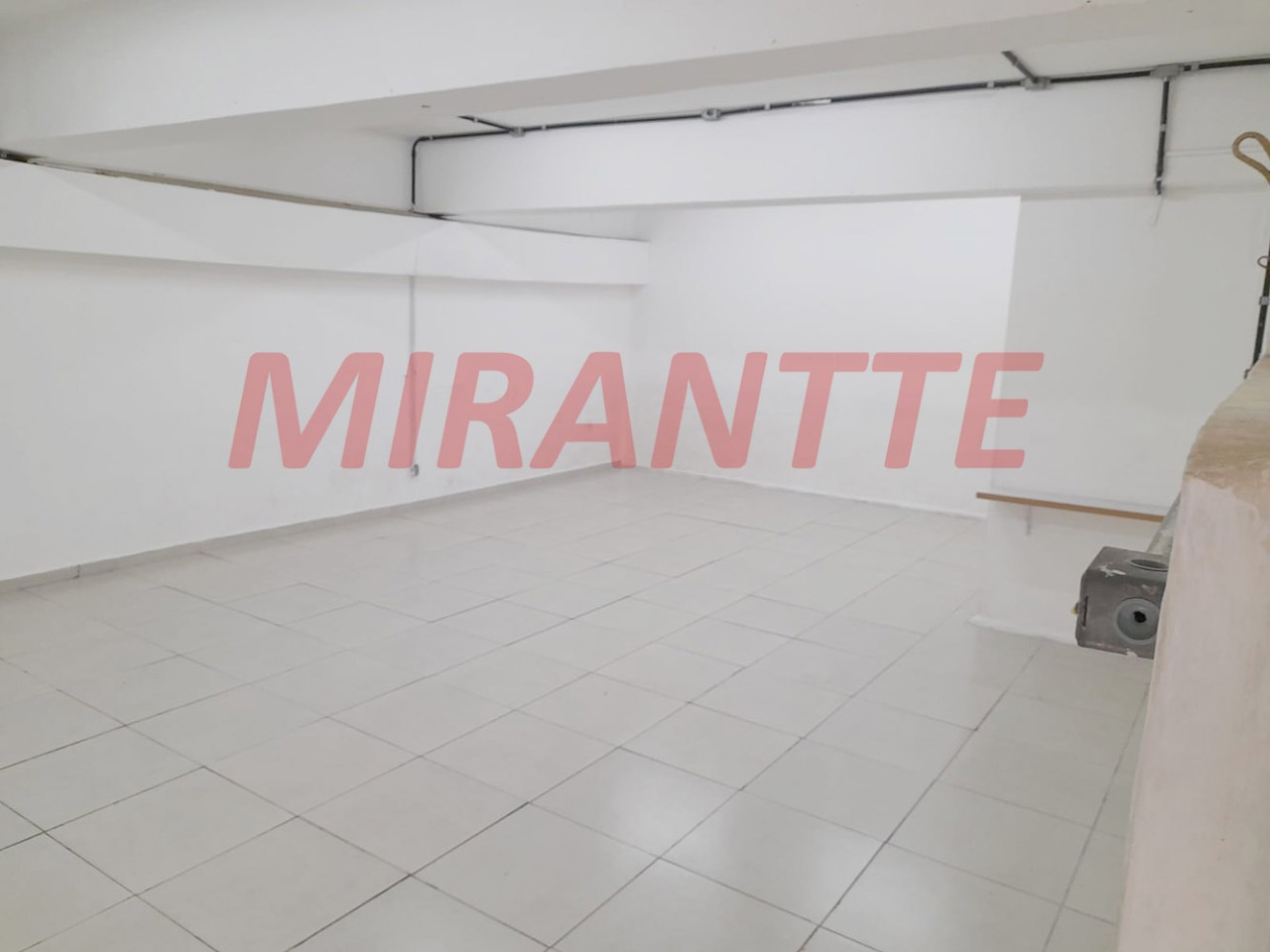 Comercial de 1100m² em Santana