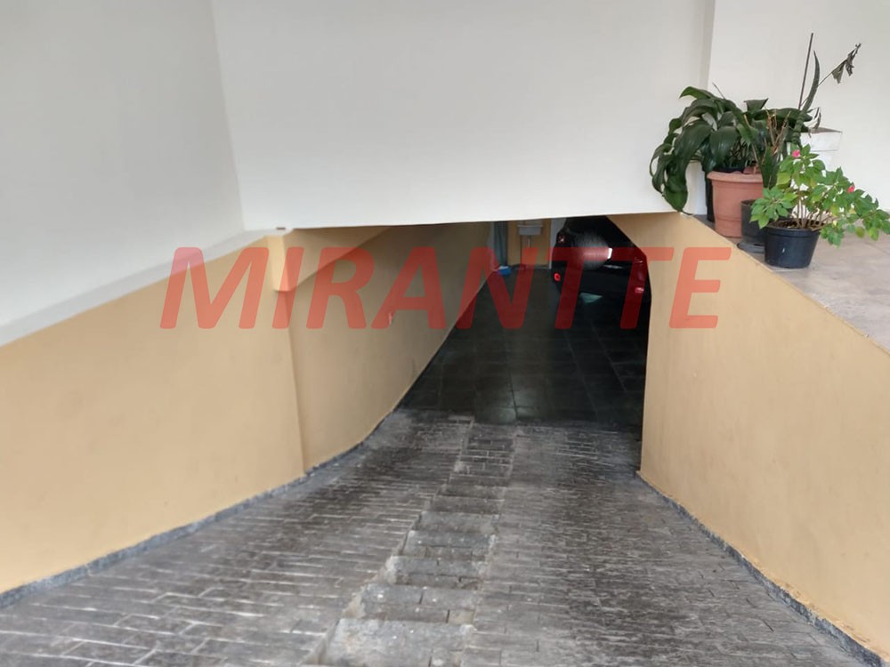 Sobrado de 420m² com 3 quartos em Tremembe