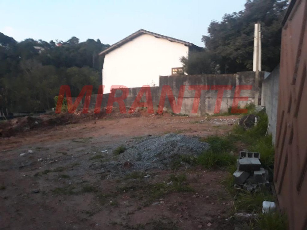 Terreno de 1.107m² em Serra Da Cantareira