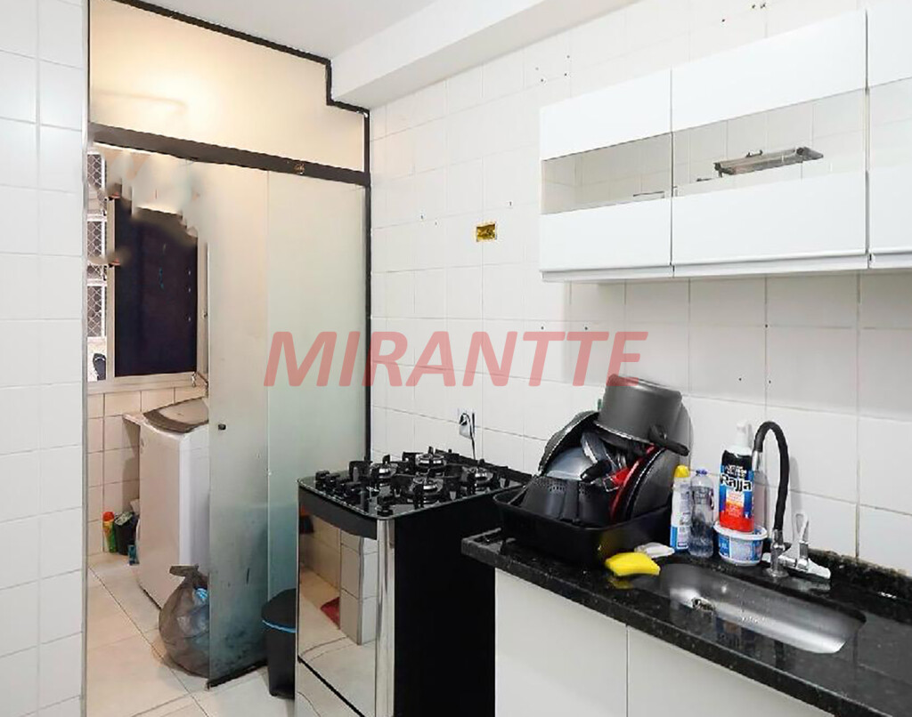 Apartamento com 2 quartos em Vila Mazzei