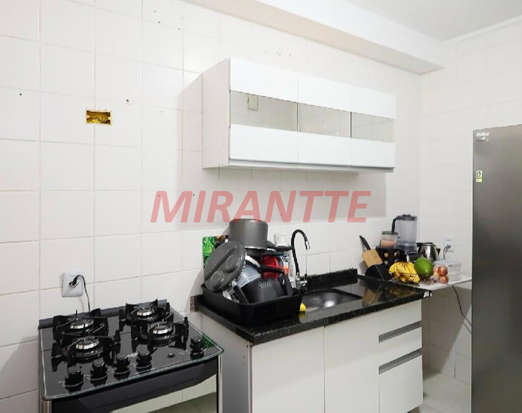 Apartamento com 2 quartos em Vila Mazzei