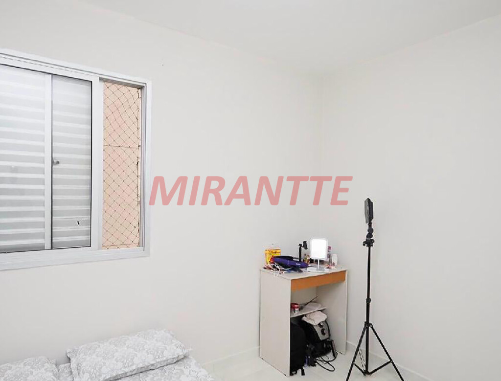 Apartamento com 2 quartos em Vila Mazzei
