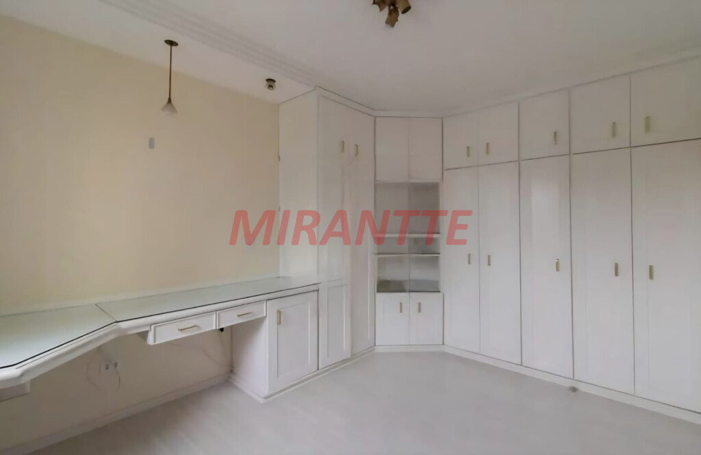 Apartamento de 192m² com 4 quartos em Macedo