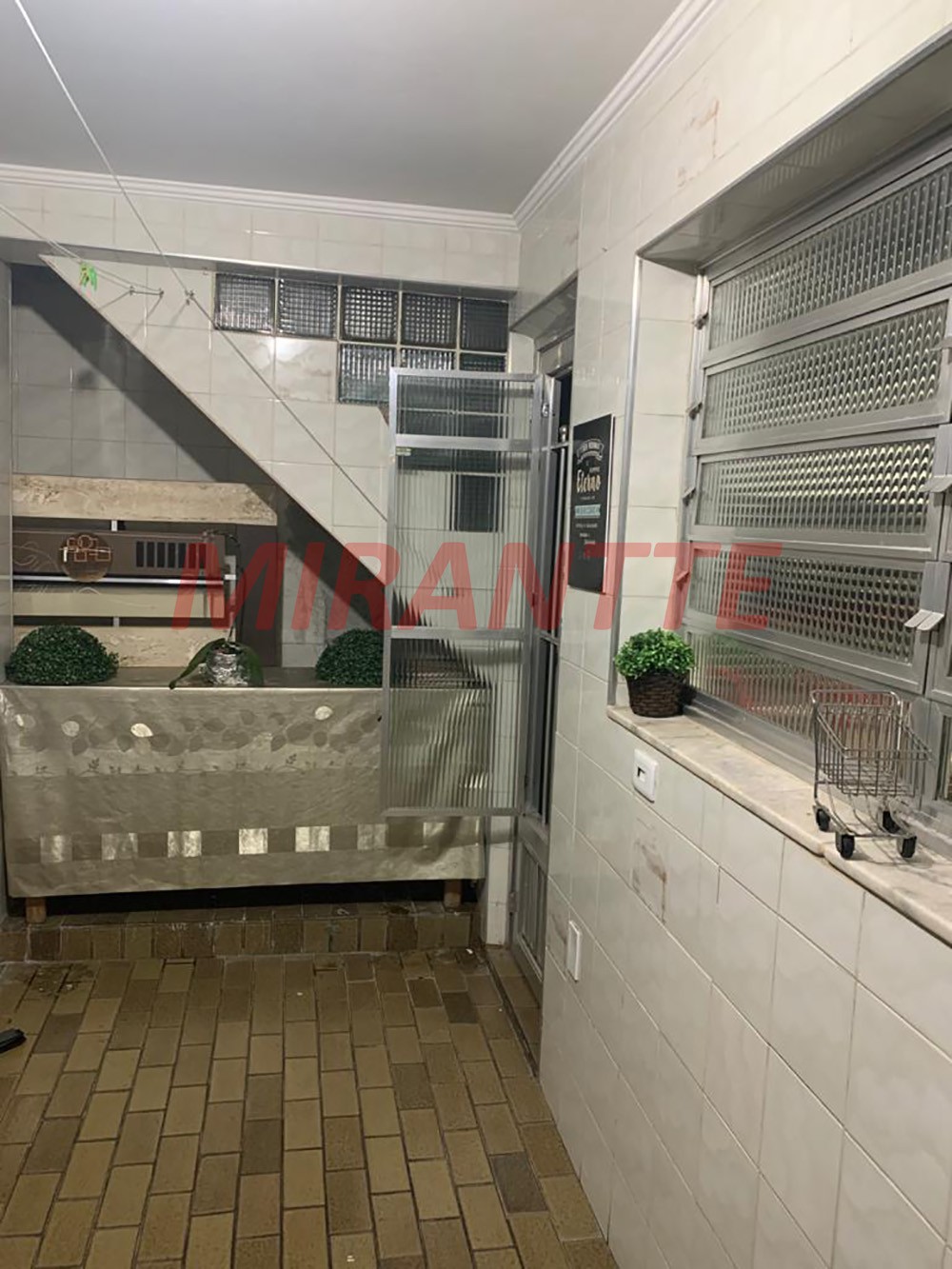 Sobrado de 180m² com 3 quartos em Jardim Guançã