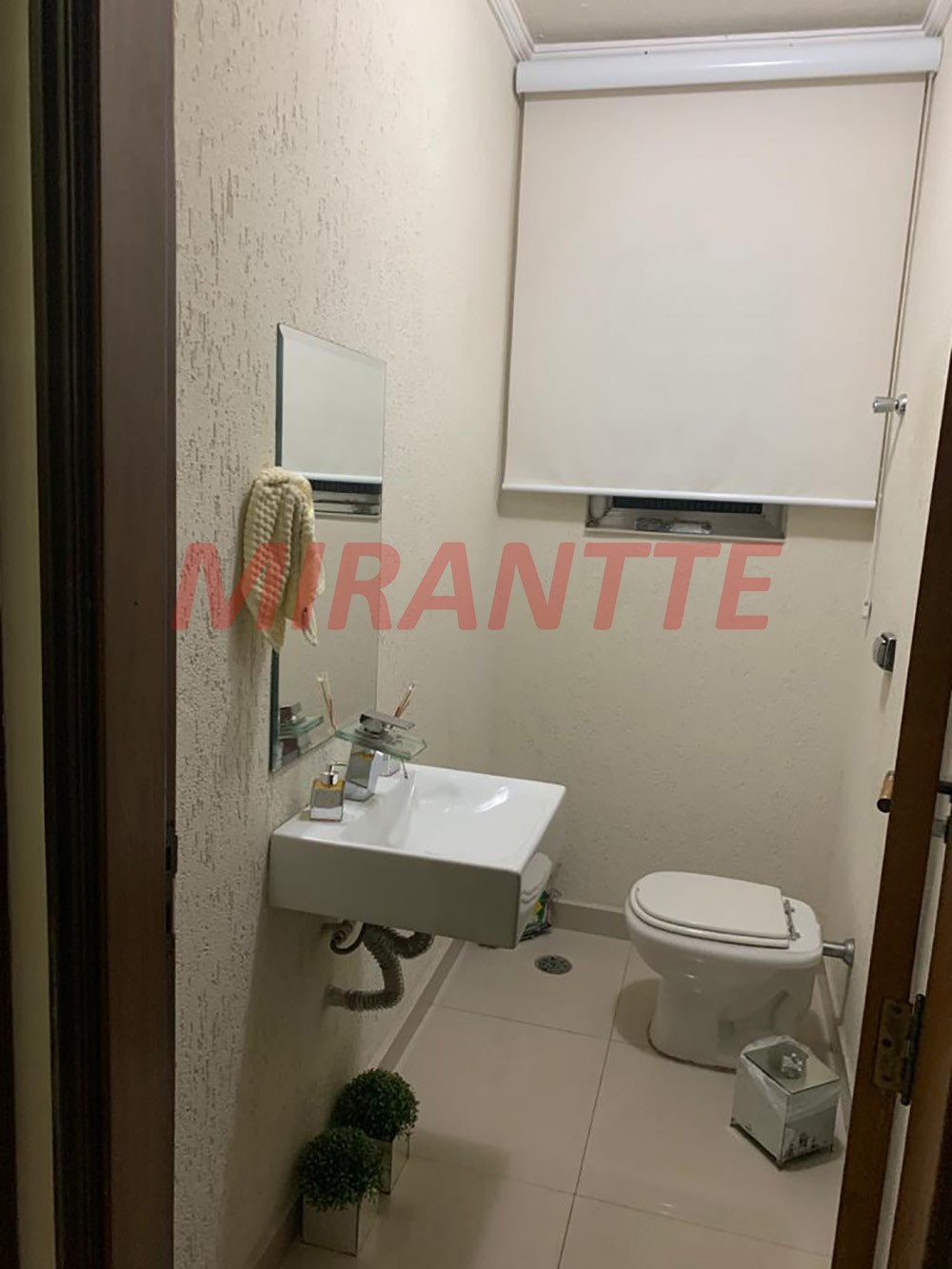 Sobrado de 180m² com 3 quartos em Jardim Guançã