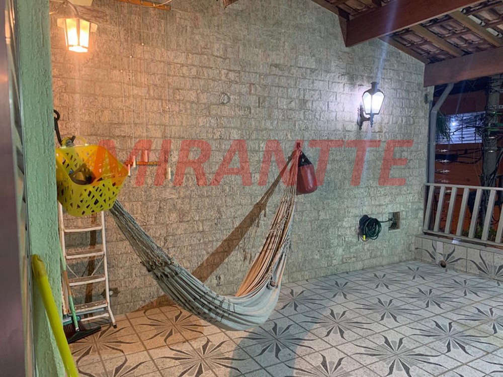 Sobrado de 180m² com 3 quartos em Jardim Guançã