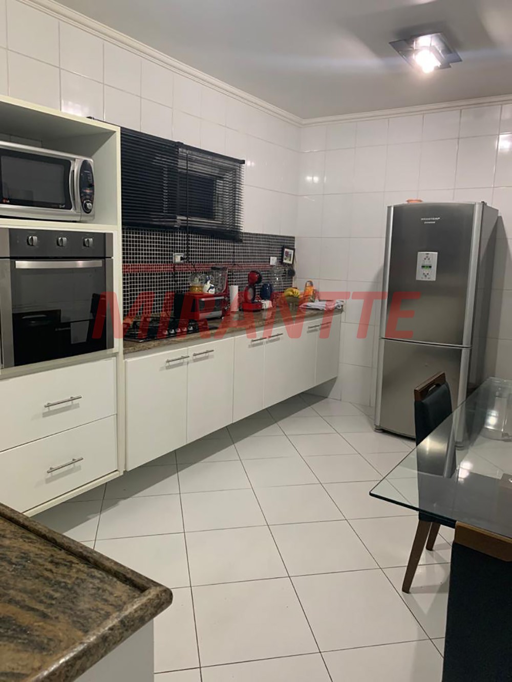 Sobrado de 180m² com 3 quartos em Jardim Guançã
