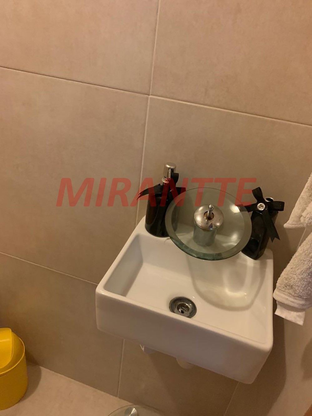 Sobrado de 180m² com 3 quartos em Jardim Guançã