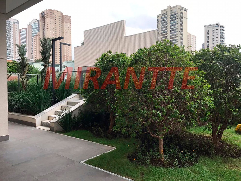 Apartamento com 4 quartos em Santana