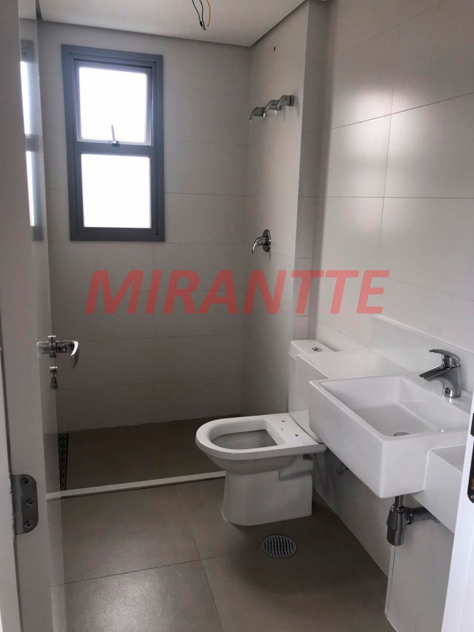 Apartamento com 4 quartos em Santana