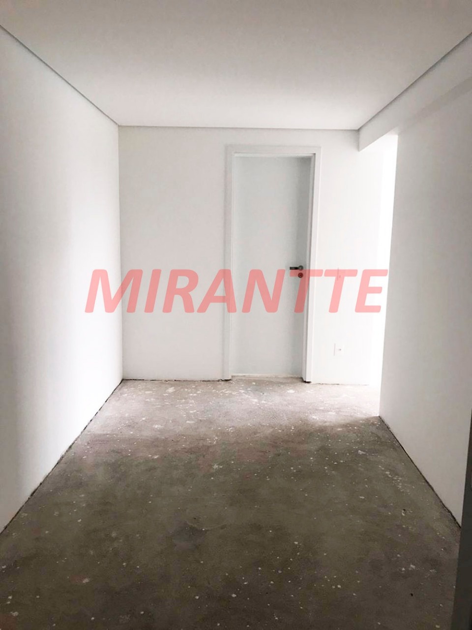 Apartamento com 4 quartos em Santana