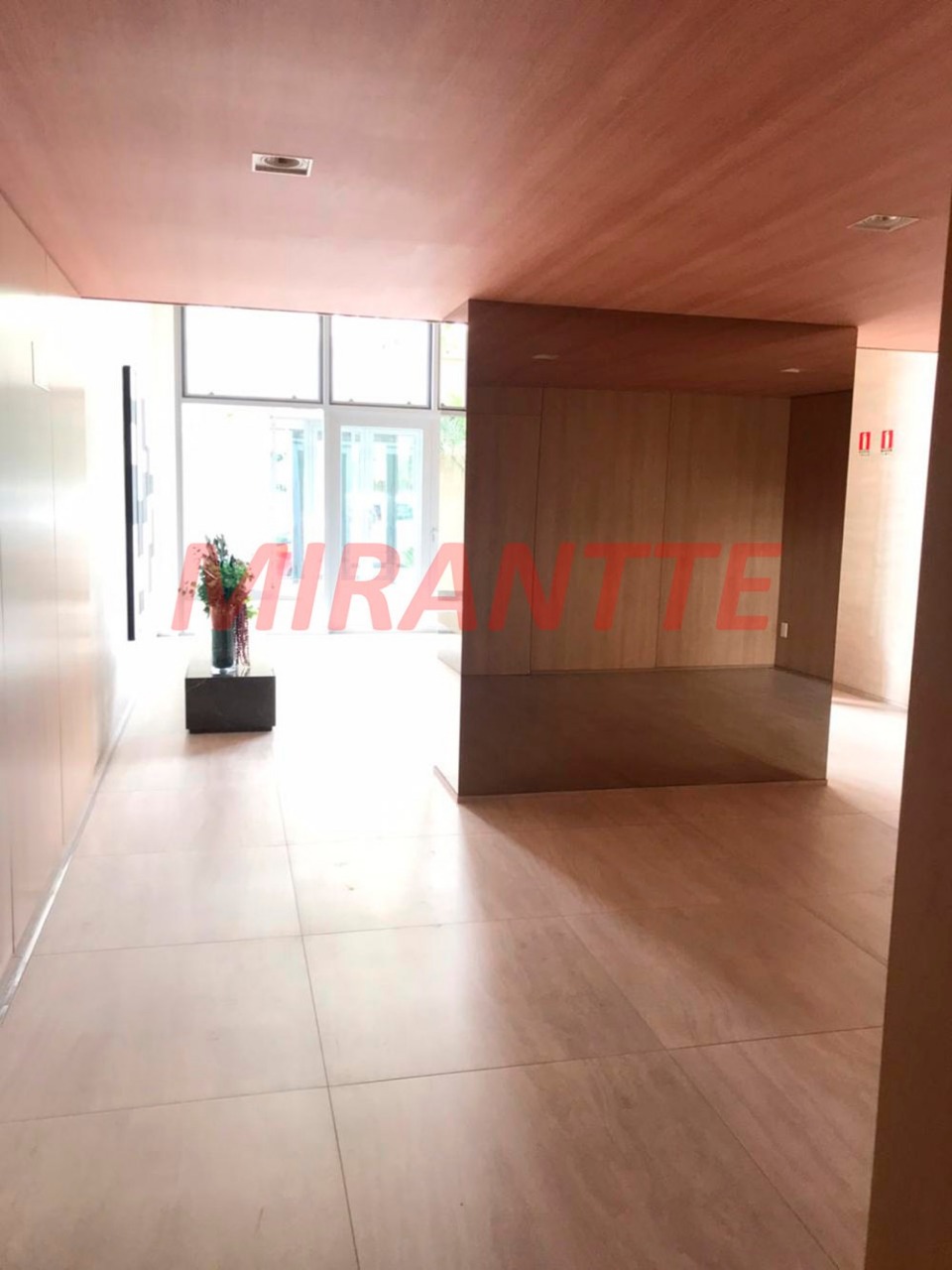 Apartamento com 4 quartos em Santana