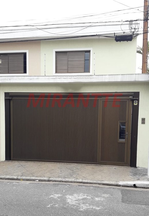 Sobrado de 200m² com 3 quartos em Vila Sabrina