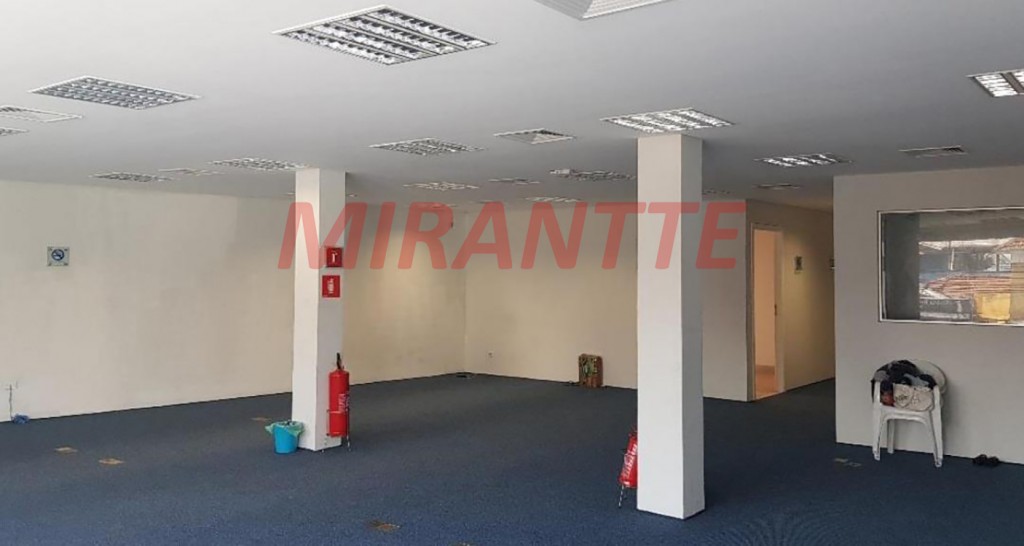 Comercial de 604m² em Casa Verde