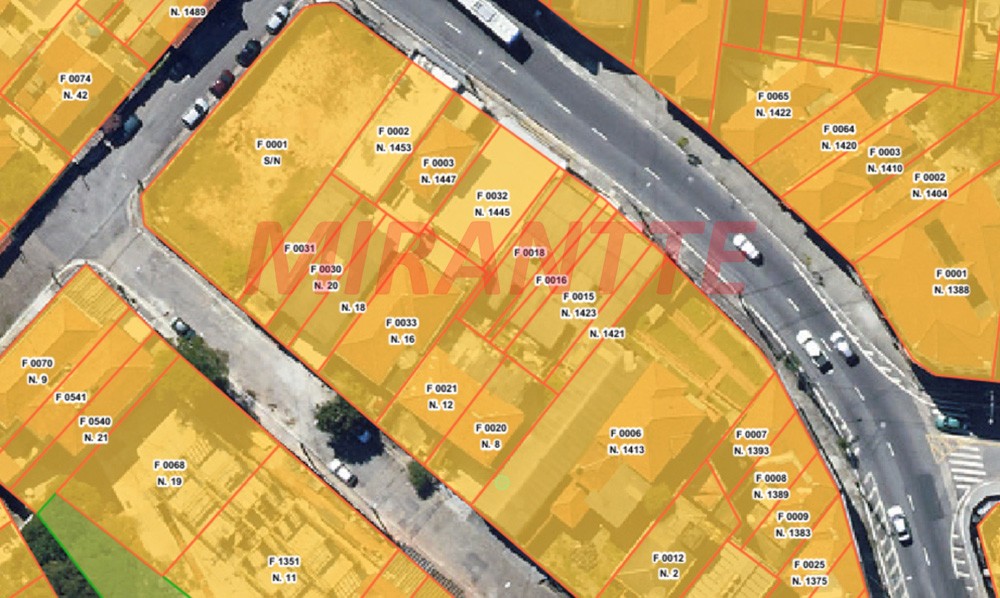 Terreno de 666m² em Santana