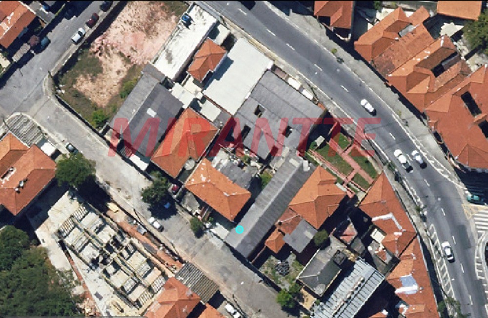 Terreno de 666m² em Santana