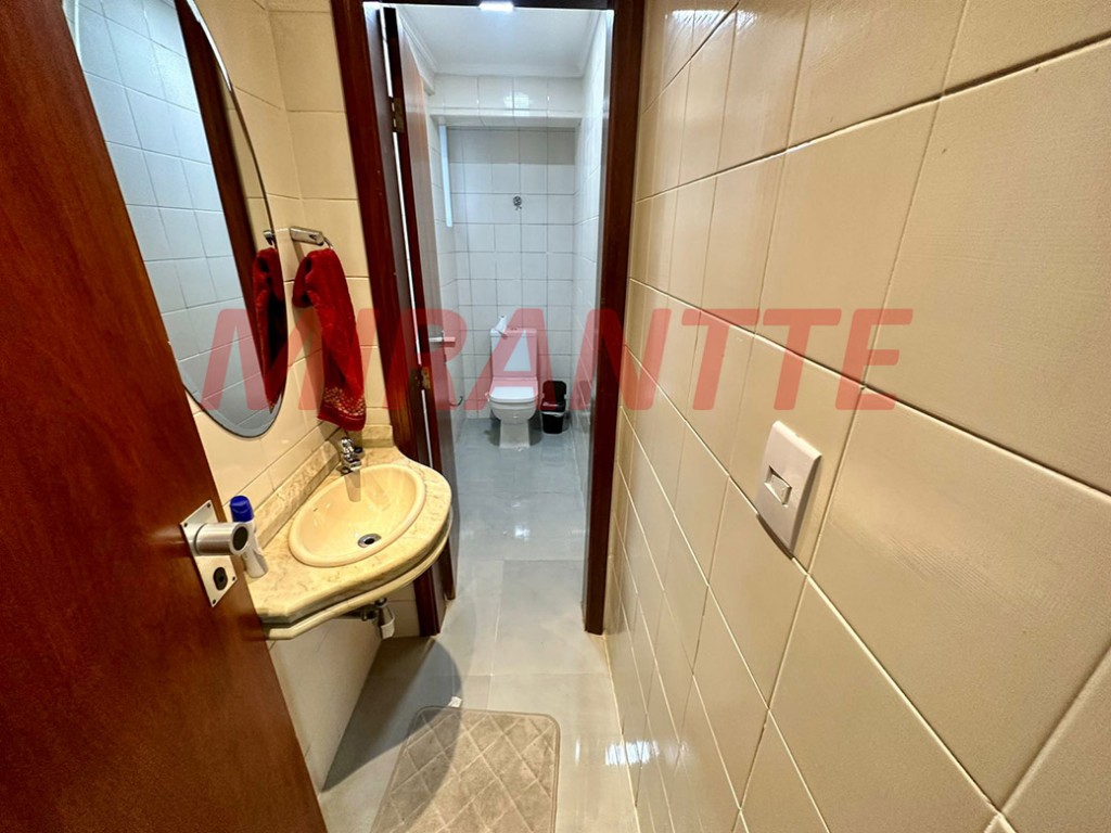 Apartamento de 140m² com 3 quartos em Santa Teresinha
