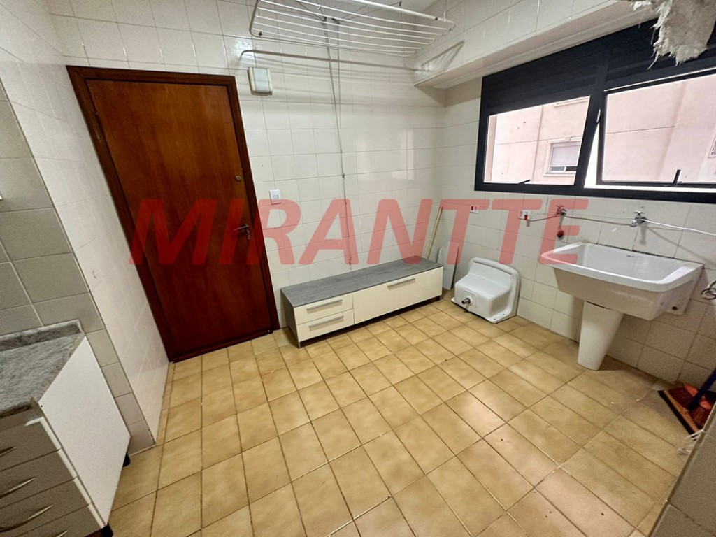 Apartamento de 140m² com 3 quartos em Santa Teresinha