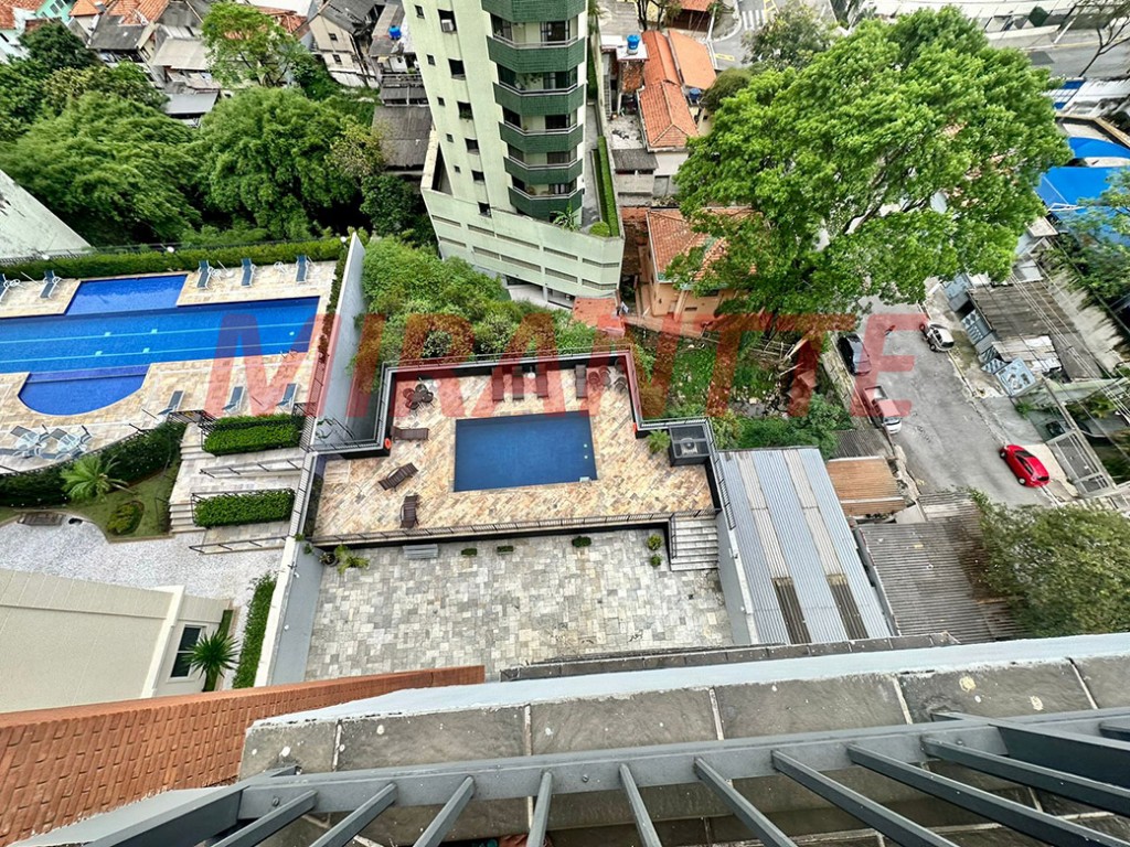 Apartamento de 140m² com 3 quartos em Santa Teresinha