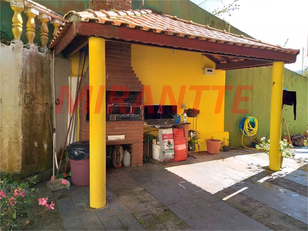 Sobrado de 915m² com 6 quartos em Serra Da Cantareira