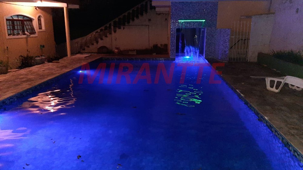Sobrado de 915m² com 6 quartos em Serra Da Cantareira