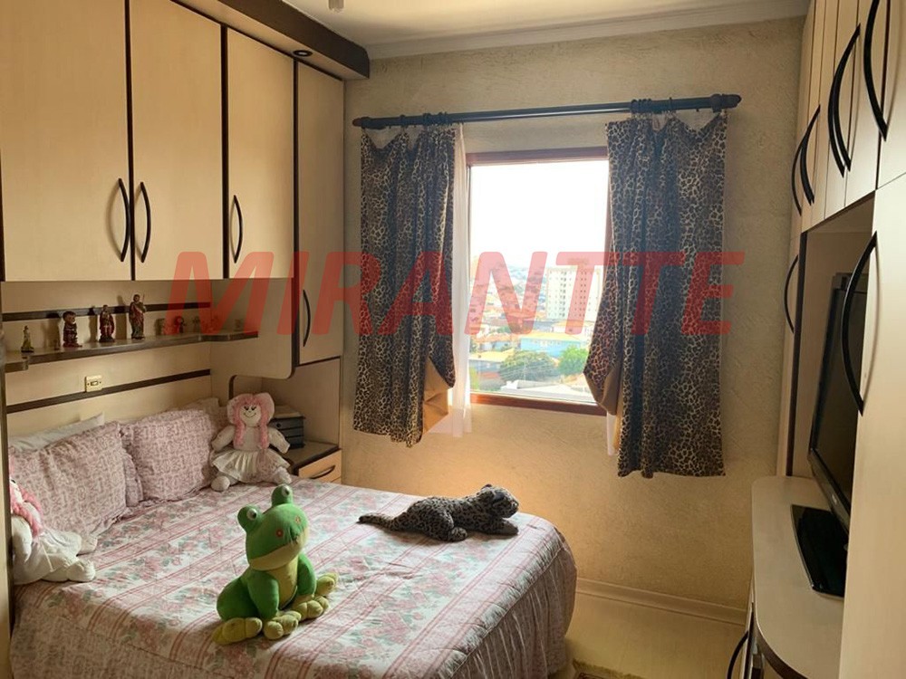 Sobrado de 198m² com 3 quartos em Vila Mazzei