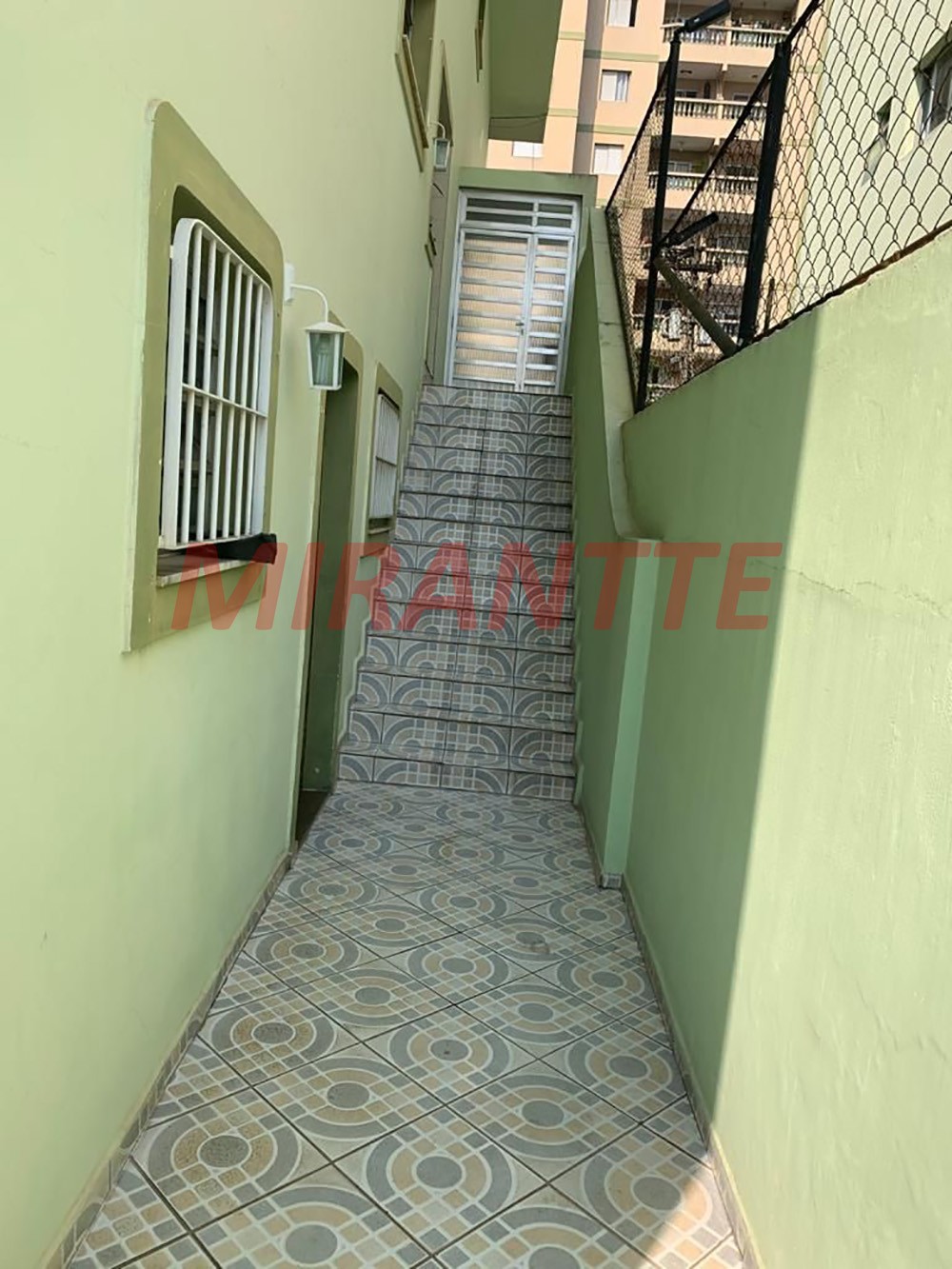 Sobrado de 198m² com 3 quartos em Vila Mazzei