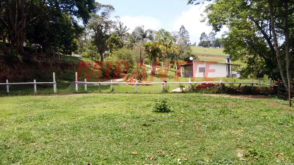 ChÁcara com 3 quartos em Viradouro