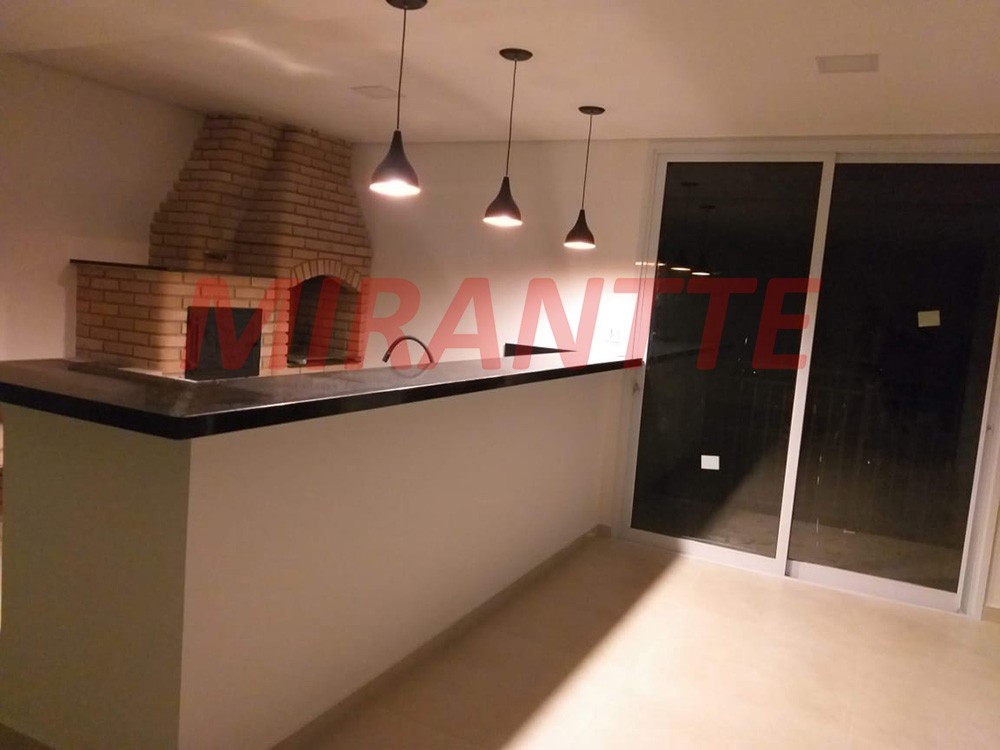Sobrado de 335m² com 4 quartos em Serra Da Cantareira