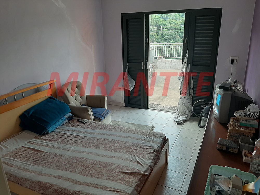 Sobrado de 127m² com 4 quartos em Jardim Peri