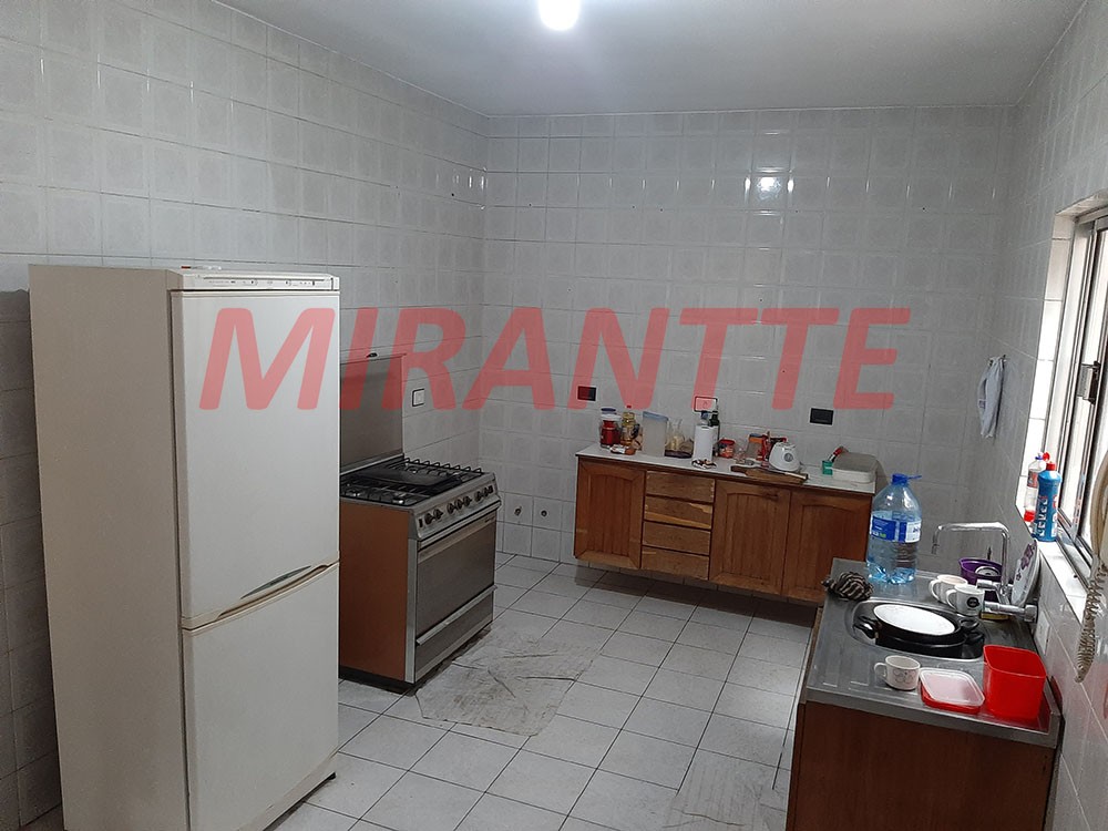 Sobrado de 127m² com 4 quartos em Jardim Peri