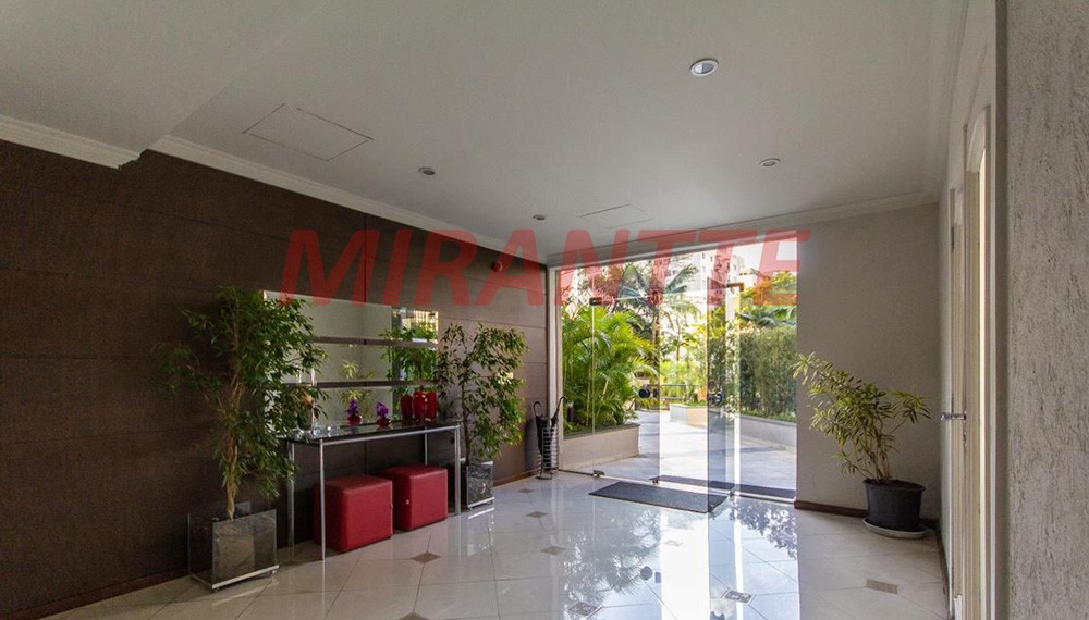 Apartamento de 230m² com 4 quartos em Morumbi