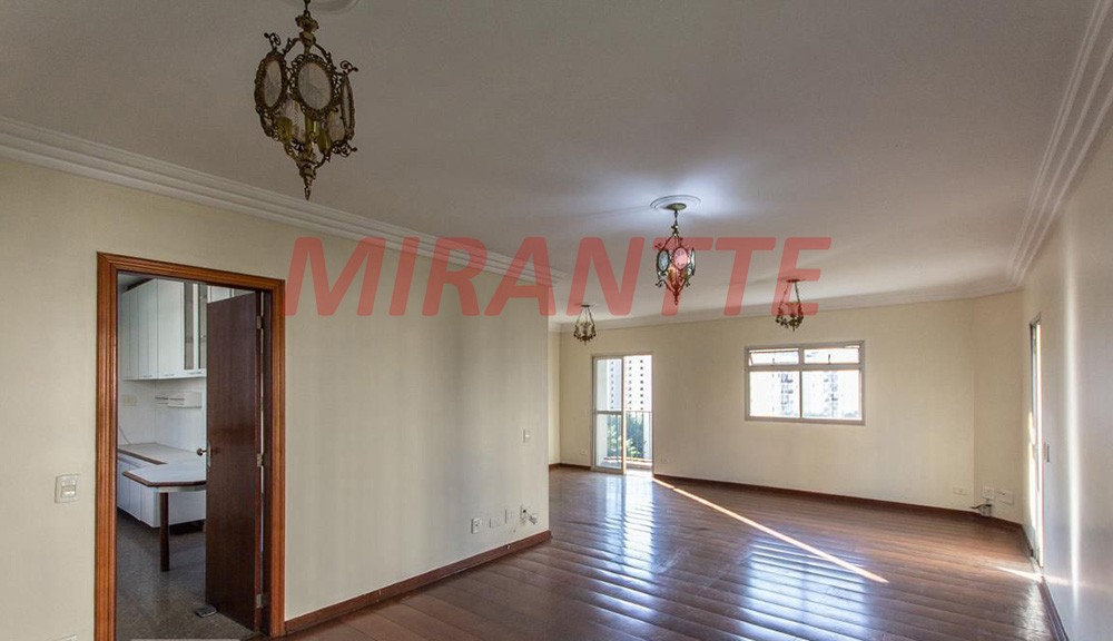 Apartamento de 230m² com 4 quartos em Morumbi