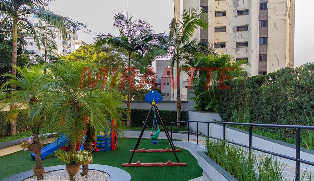 Apartamento de 230m² com 4 quartos em Morumbi