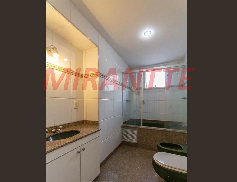 Apartamento de 230m² com 4 quartos em Morumbi