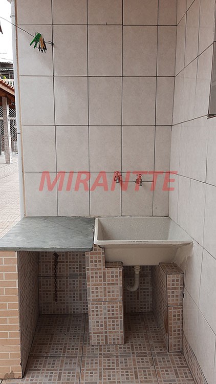 Casa terrea de 180m² com 4 quartos em Vila Medeiros