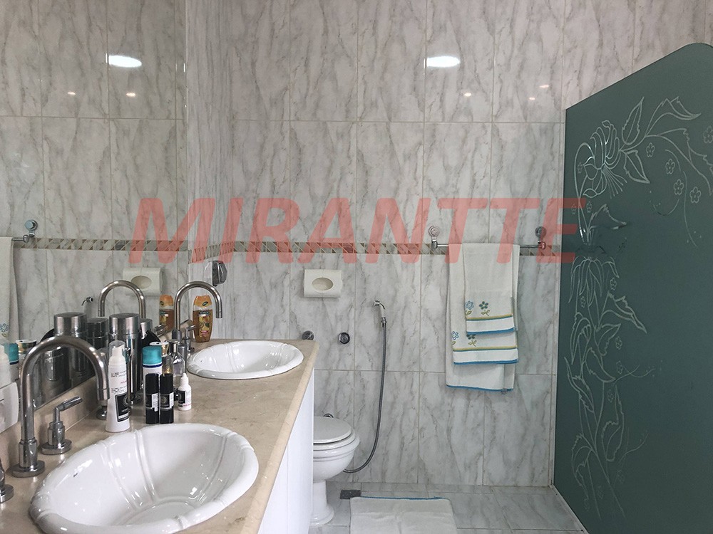 Sobrado de 343m² com 4 quartos em Jardim França