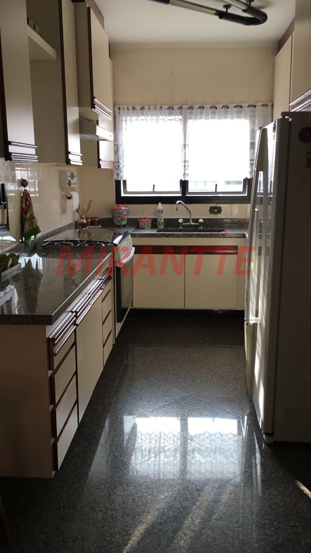 Apartamento de 208m² com 4 quartos em Perdizes