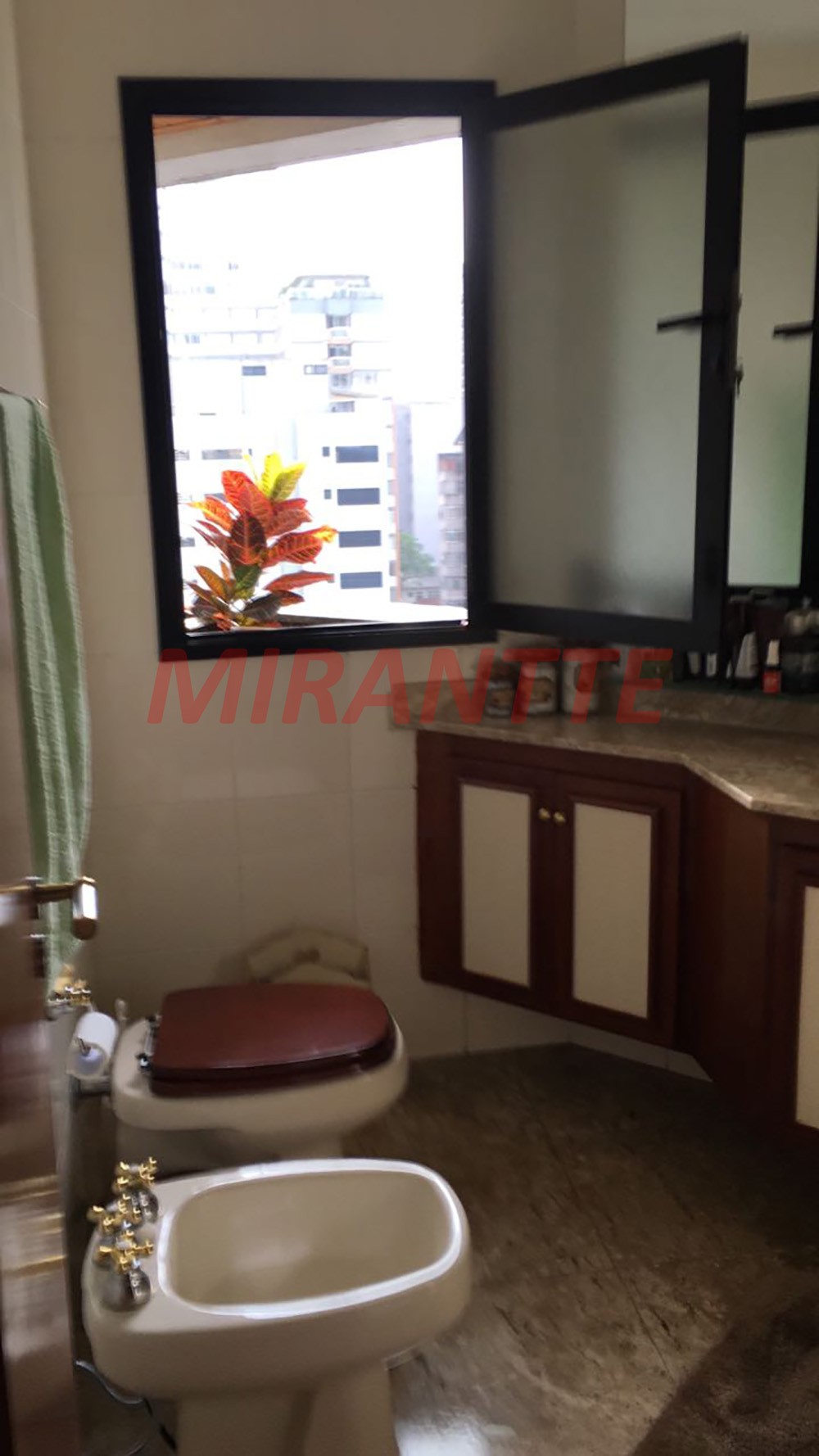Apartamento de 208m² com 4 quartos em Perdizes