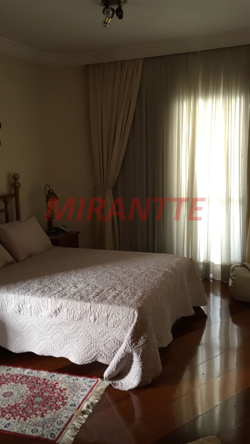 Apartamento de 208m² com 4 quartos em Perdizes