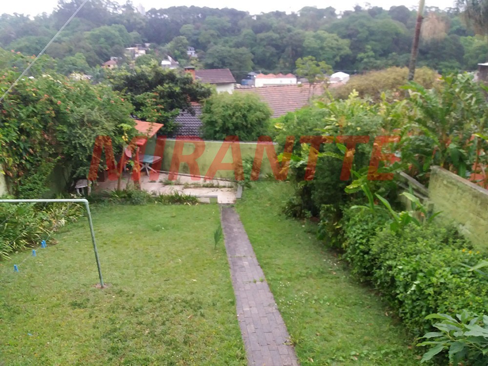 Casa terrea de 400m² com 3 quartos em Horto Florestal
